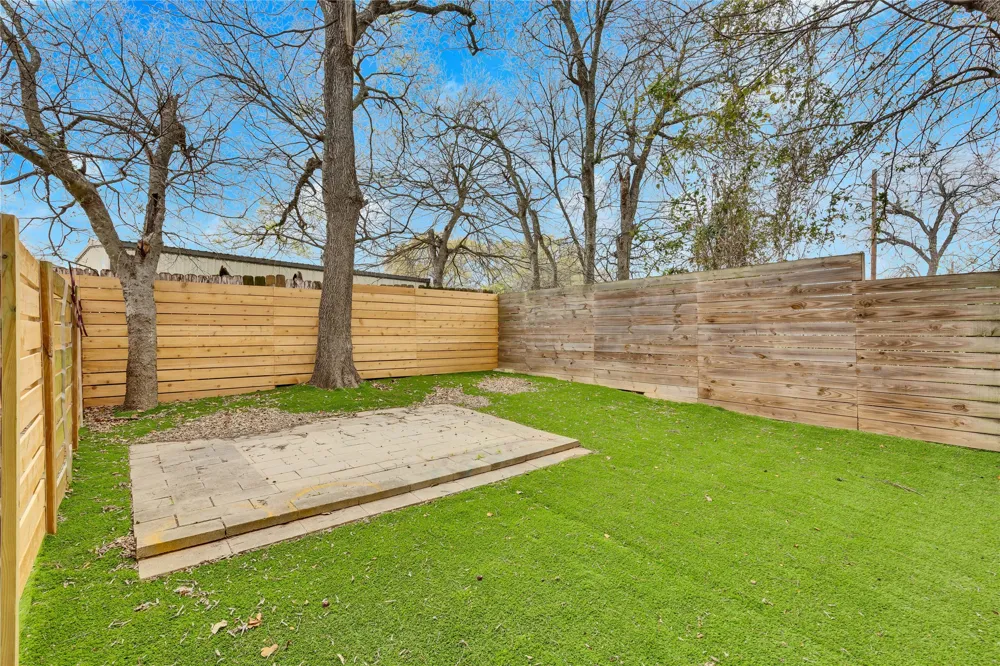 1917 Barge Street #104 Austin, TX 78745
