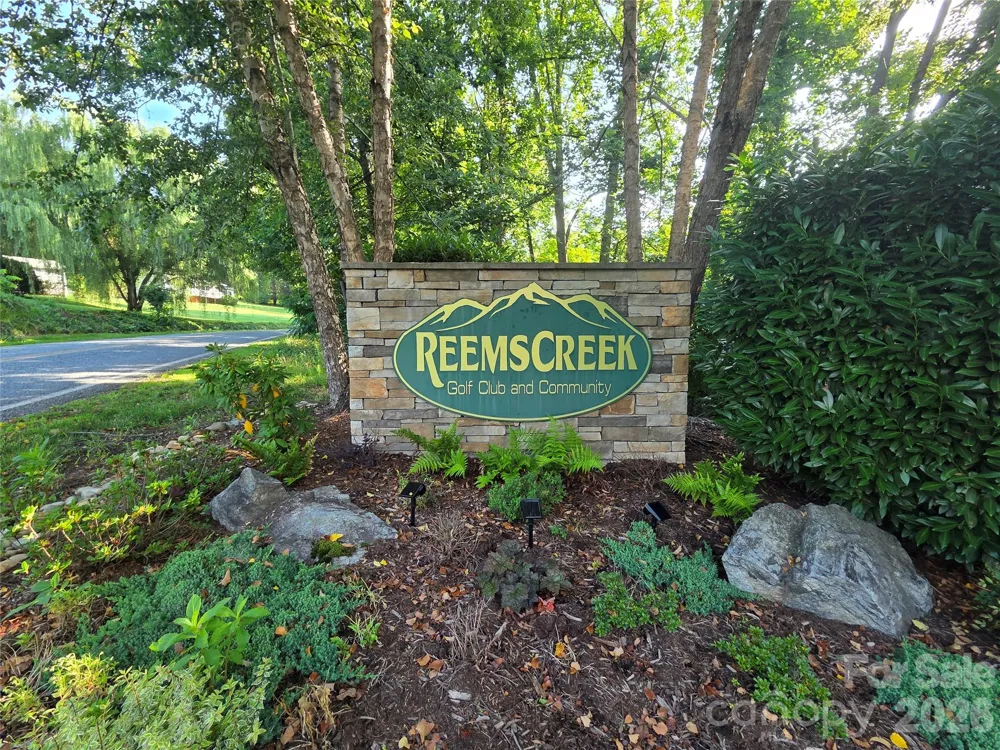 16 Courseview Drive Weaverville, NC 28787
