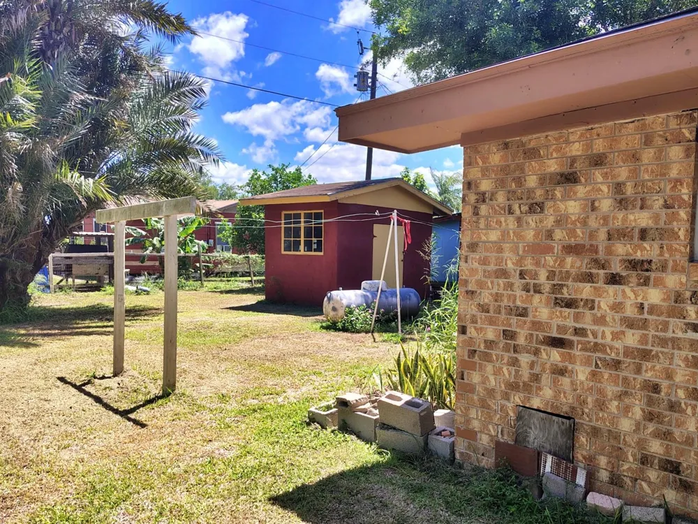 31984 Roberto Street Rio Hondo, TX 78583