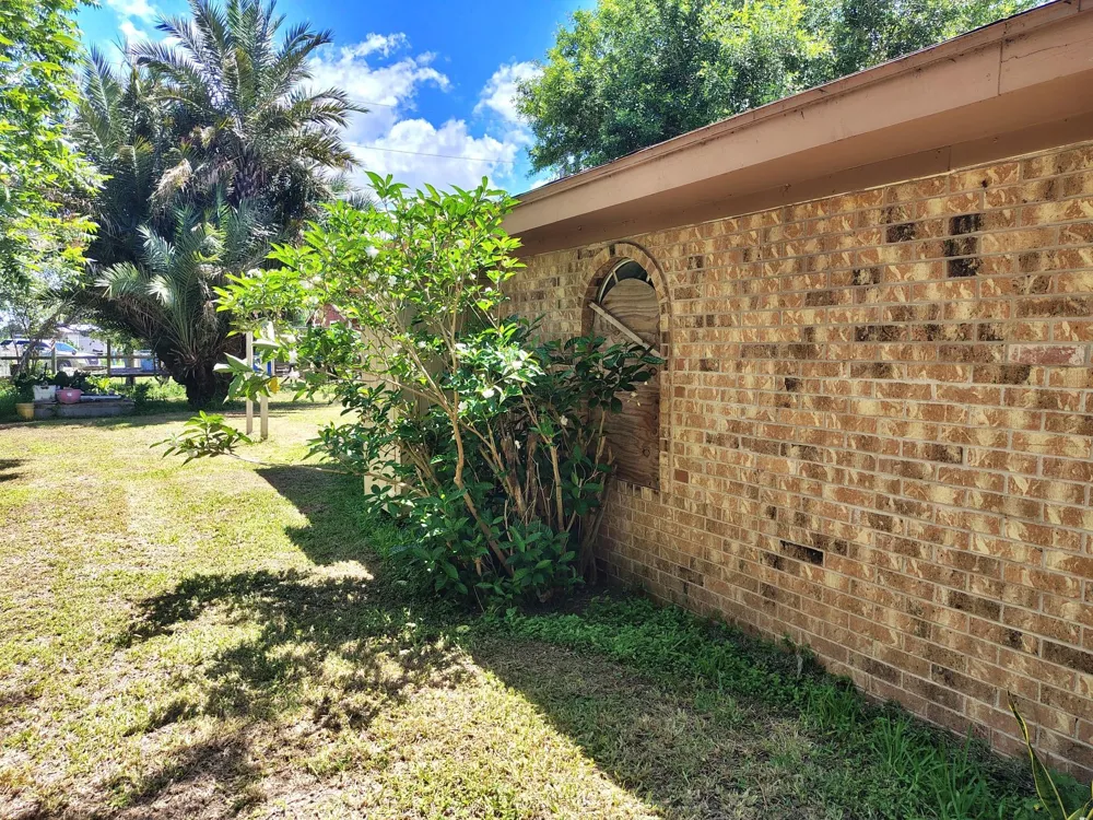 31984 Roberto Street Rio Hondo, TX 78583