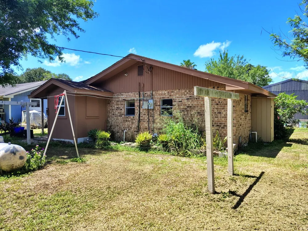 31984 Roberto Street Rio Hondo, TX 78583