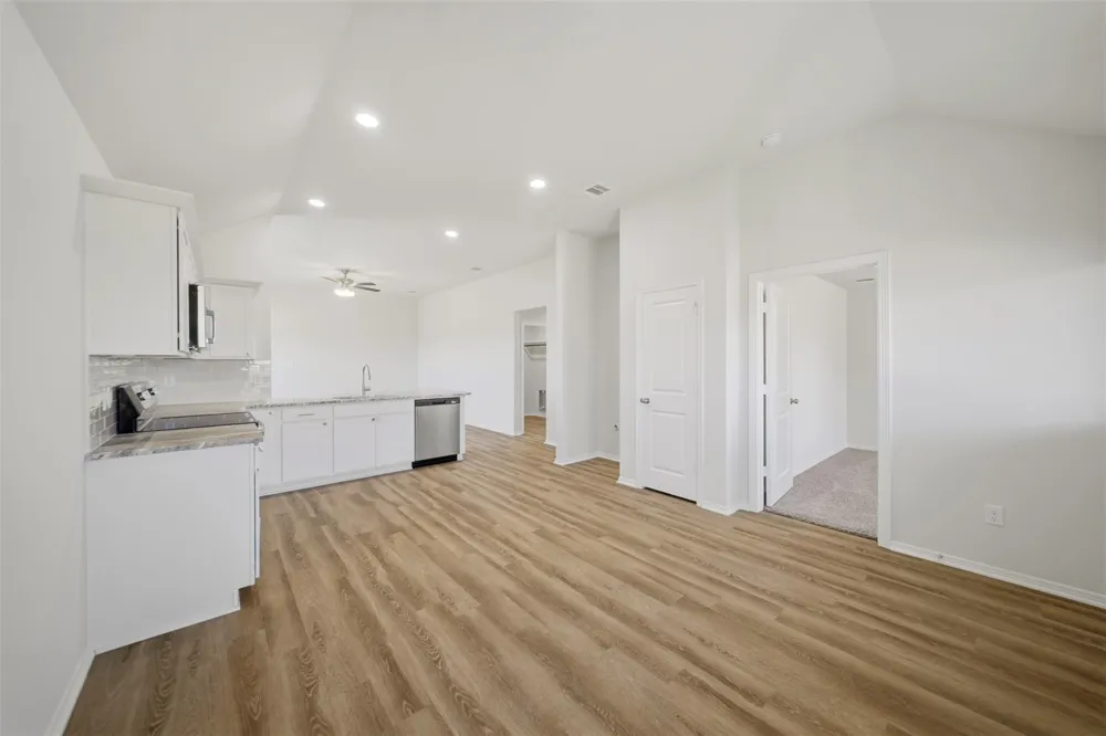 137 Cotton Cove Snook, TX 77879