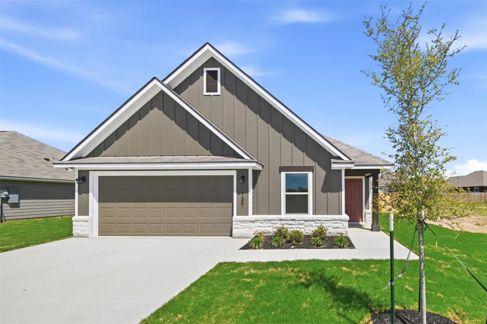 137 Cotton Cove Snook, TX 77879