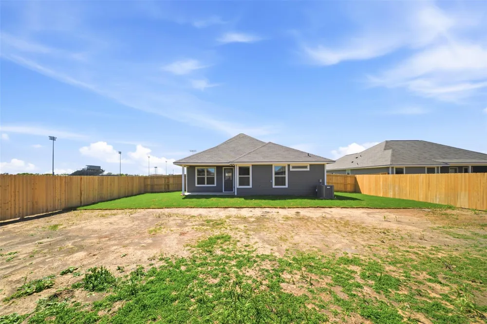 137 Cotton Cove Snook, TX 77879