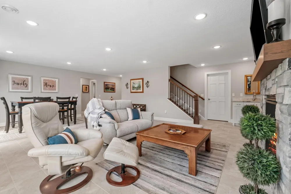 27100 Petes Hill Trail Elko New Market, MN 55020