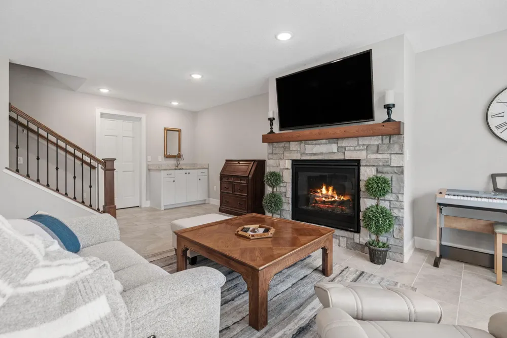 27100 Petes Hill Trail Elko New Market, MN 55020