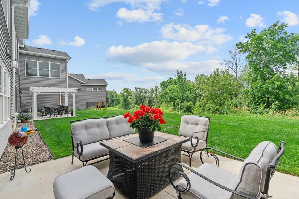 27100 Petes Hill Trail Elko New Market, MN 55020