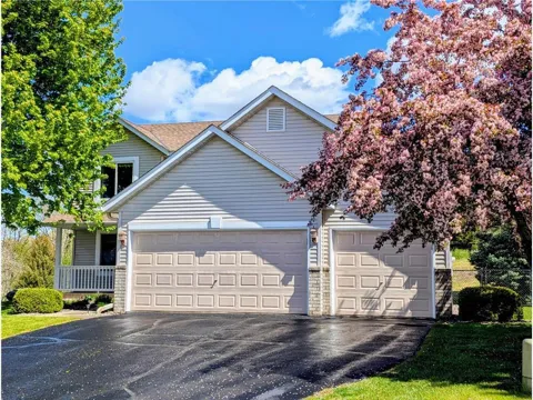 49 Windsor Wood Path