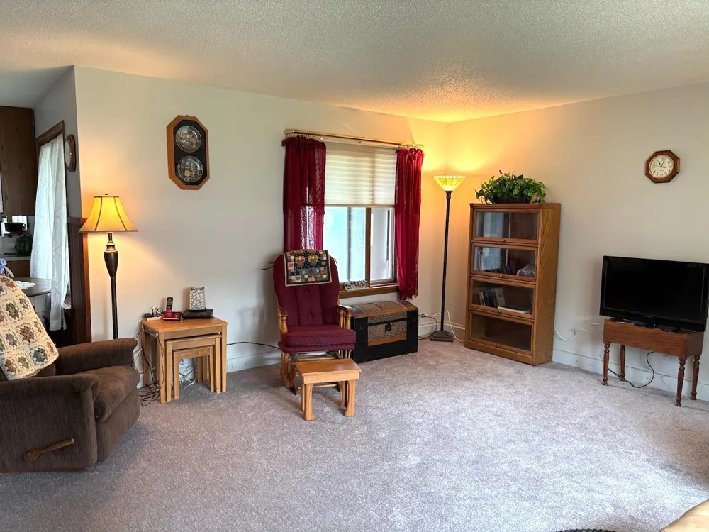 907 Arnold Avenue Thief River Falls, MN 56701