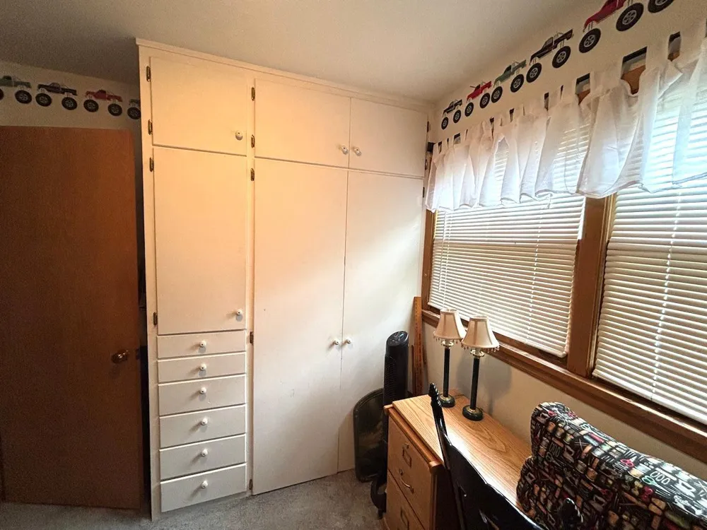 907 Arnold Avenue Thief River Falls, MN 56701