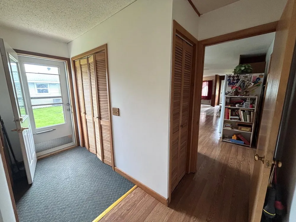 907 Arnold Avenue Thief River Falls, MN 56701