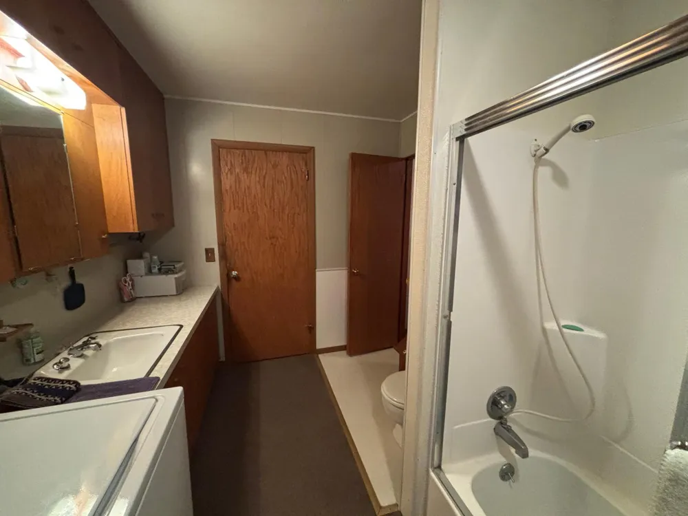907 Arnold Avenue Thief River Falls, MN 56701