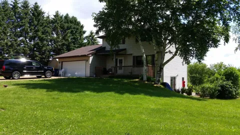 7050 Pioneer Trail