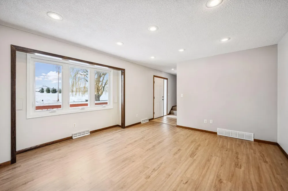 7050 Pioneer Trail Greenfield, MN 55357