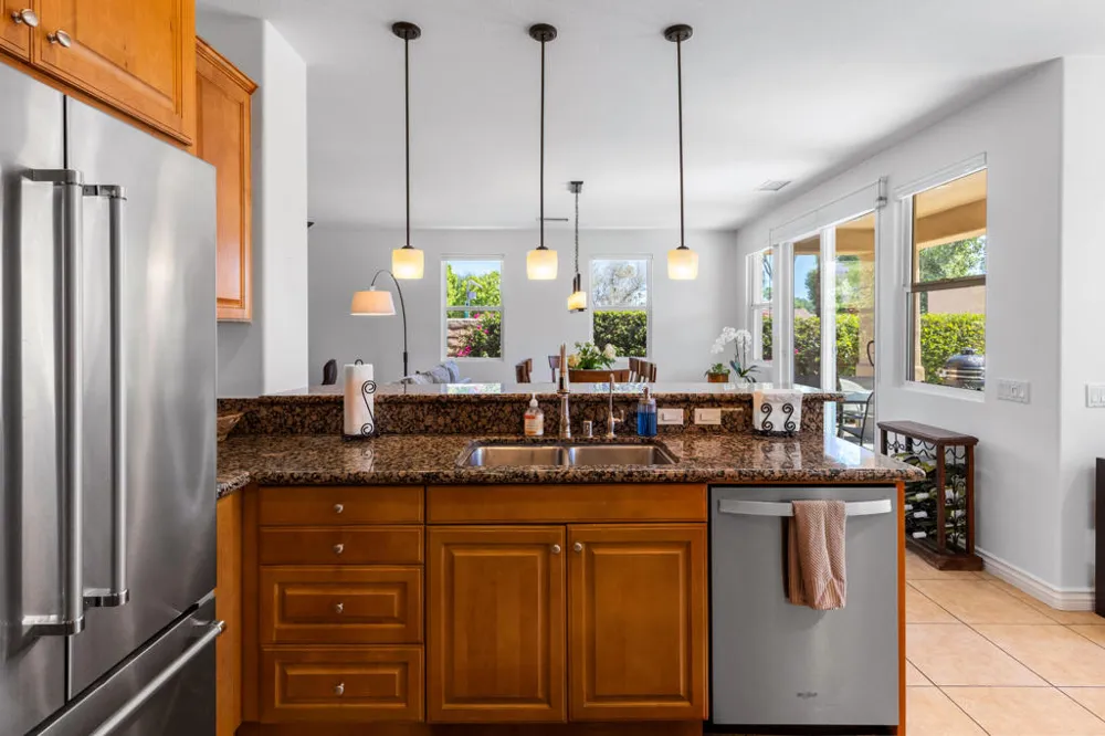 240 Paseo Vista Circle Palm Desert, CA 92260