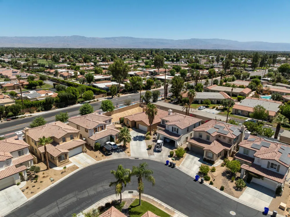 240 Paseo Vista Circle Palm Desert, CA 92260