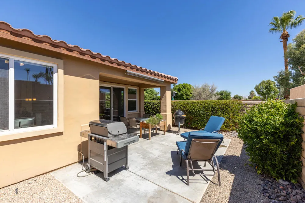 240 Paseo Vista Circle Palm Desert, CA 92260