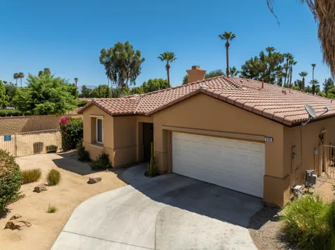 240 Paseo Vista Circle