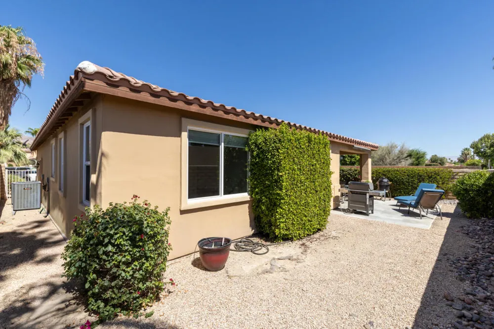 240 Paseo Vista Circle Palm Desert, CA 92260