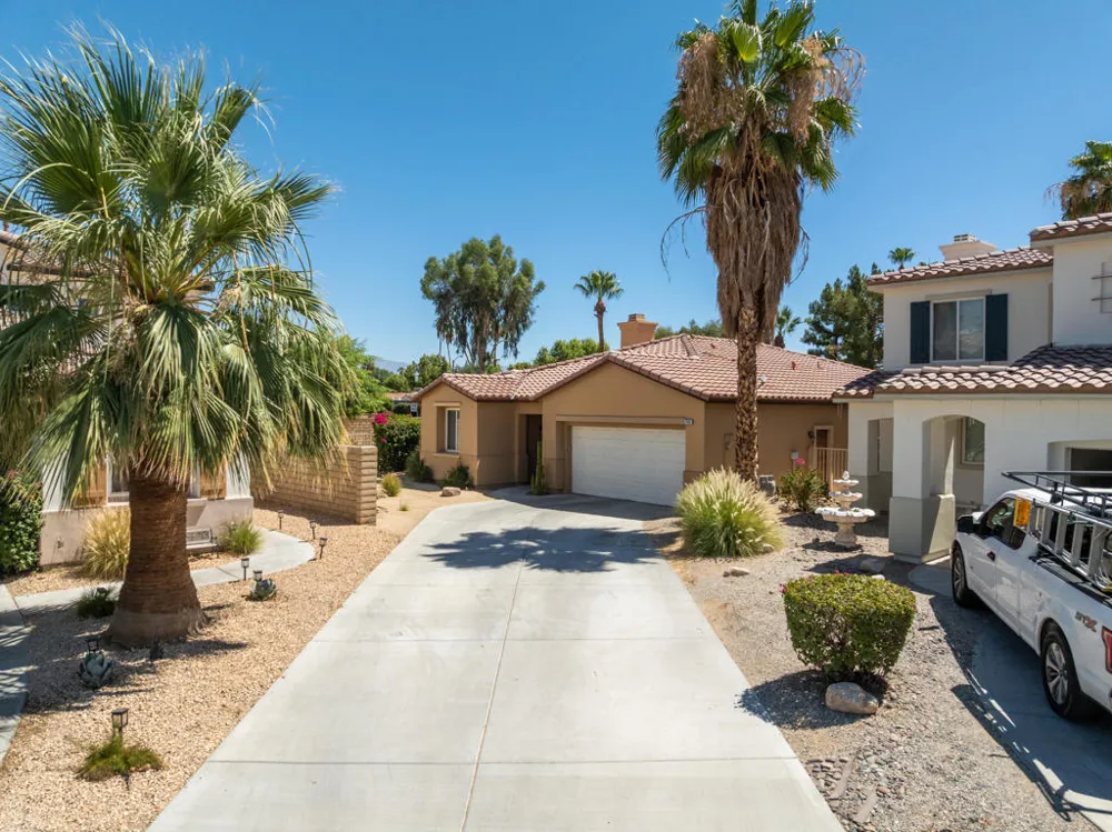 240 Paseo Vista Circle Palm Desert, CA 92260