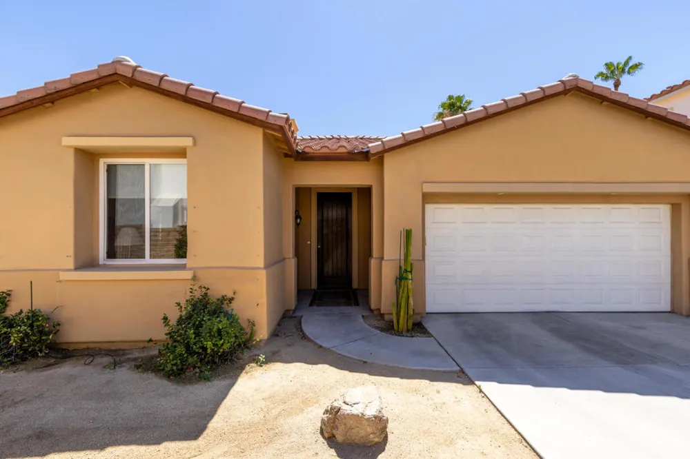 240 Paseo Vista Circle Palm Desert, CA 92260