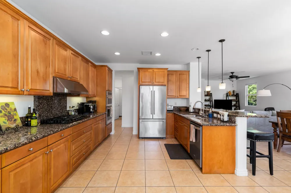 240 Paseo Vista Circle Palm Desert, CA 92260