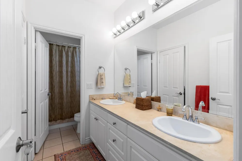 240 Paseo Vista Circle Palm Desert, CA 92260