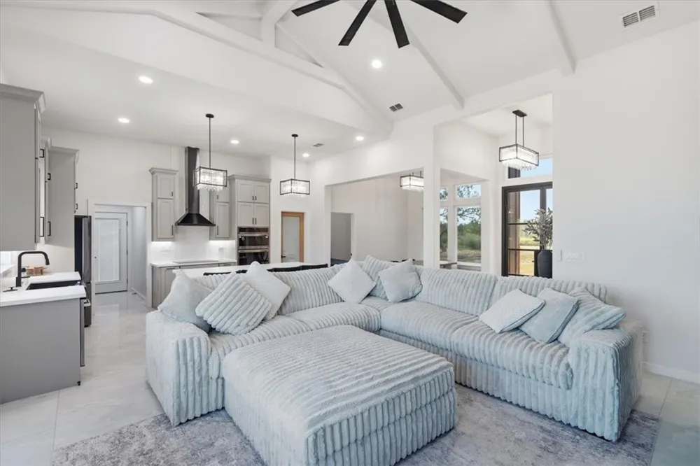 416 Stephens Loop Mathis, TX 78368