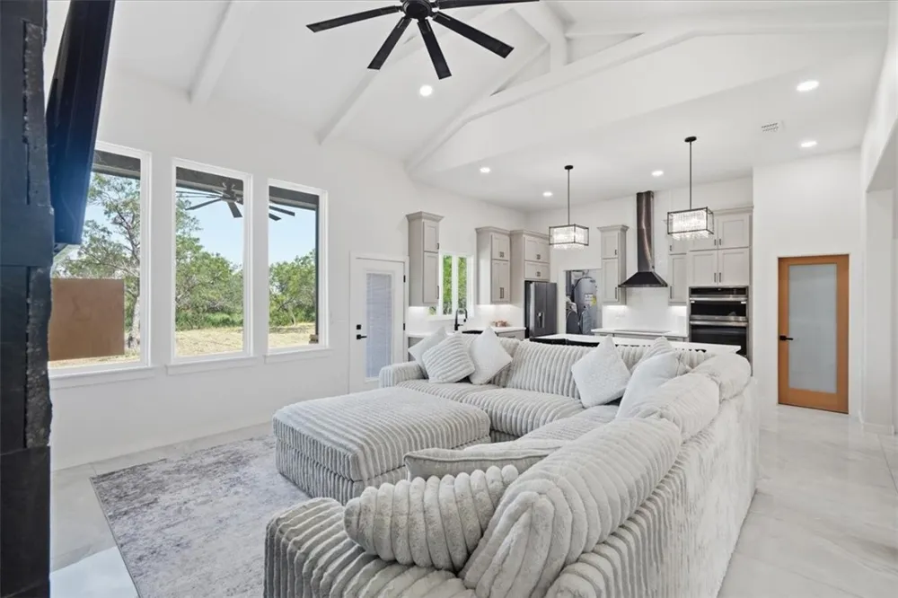 416 Stephens Loop Mathis, TX 78368