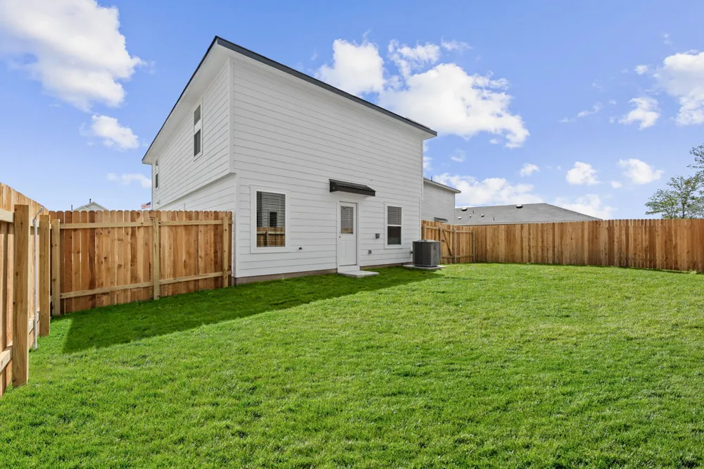 200 Varner Way Maxwell, TX 78656