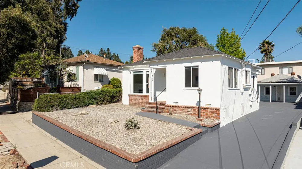 4116 Briggs Avenue Montrose, CA 91020