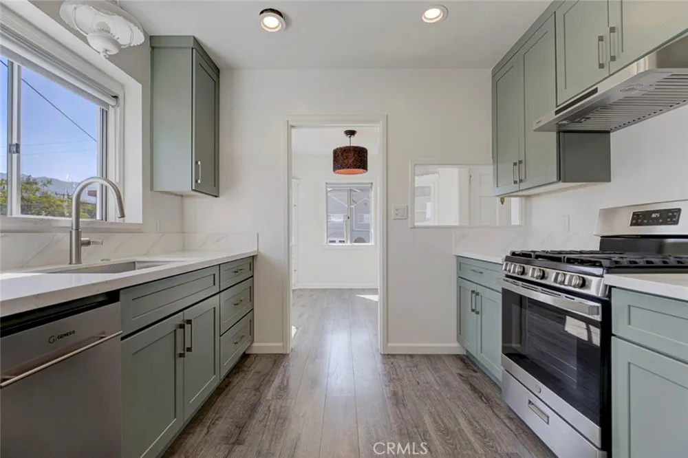 4116 Briggs Avenue Montrose, CA 91020