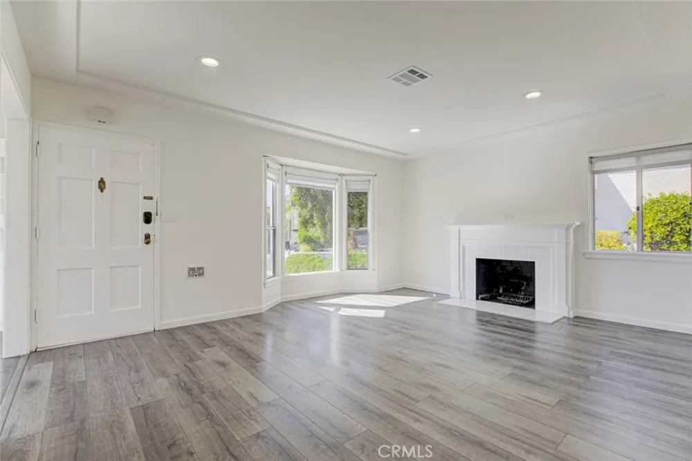4116 Briggs Avenue Montrose, CA 91020