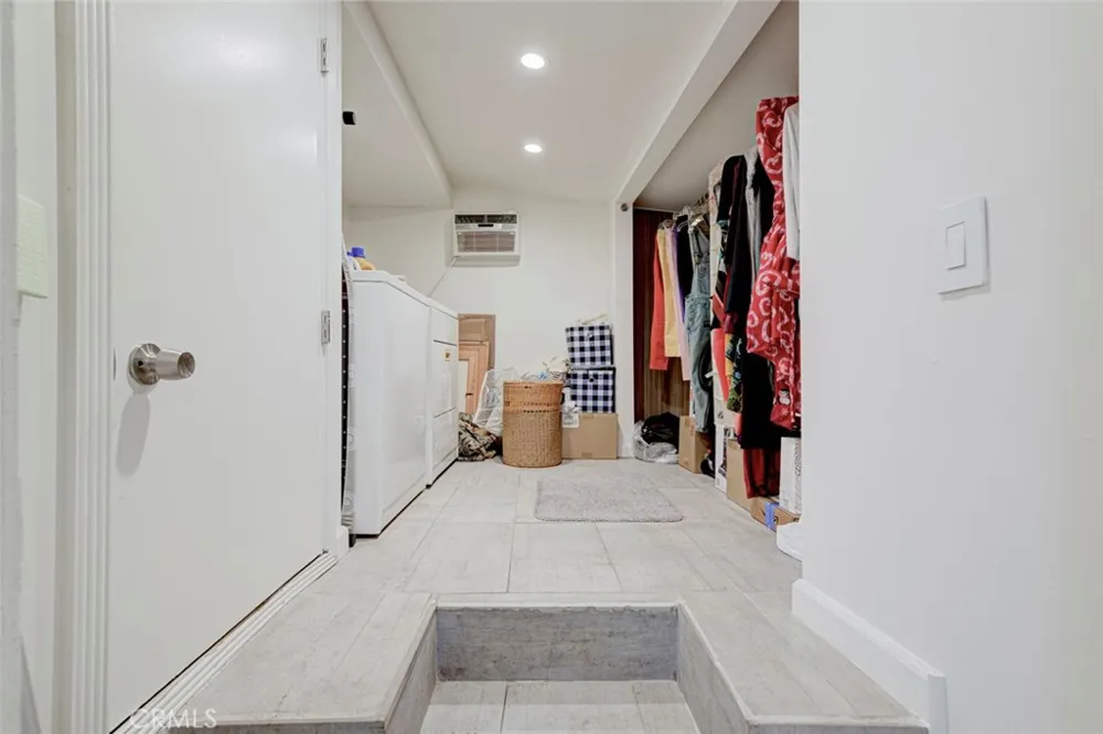 4116 Briggs Avenue Montrose, CA 91020