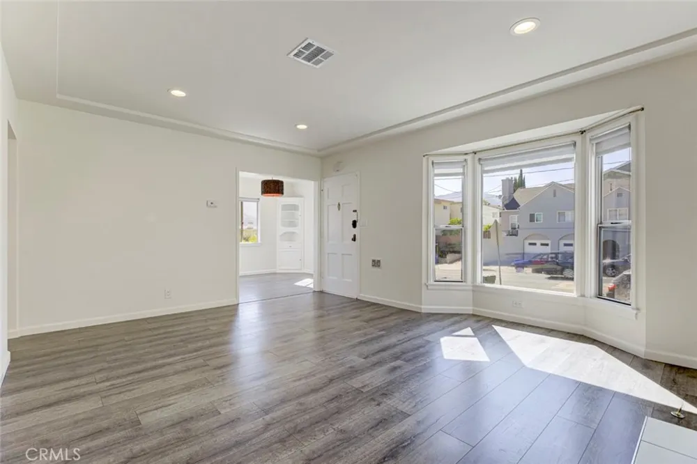 4116 Briggs Avenue Montrose, CA 91020