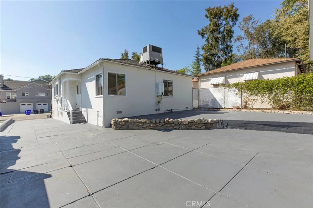 4116 Briggs Avenue Montrose, CA 91020