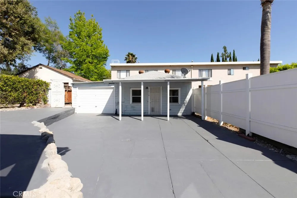 4116 Briggs Avenue Montrose, CA 91020