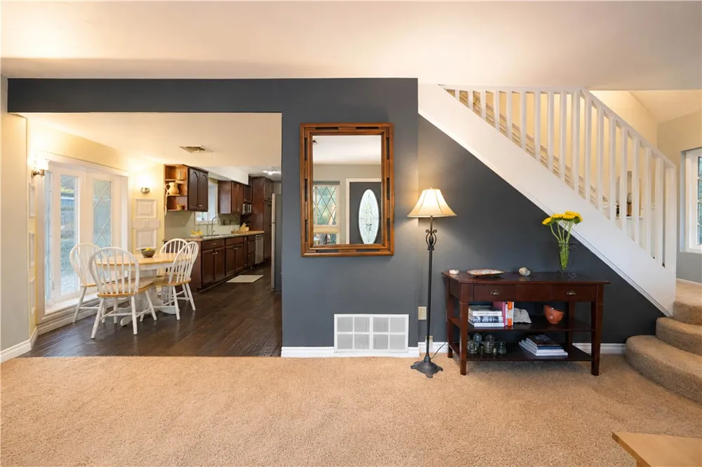 7760 Valle Ave. Atascadero, CA 93422