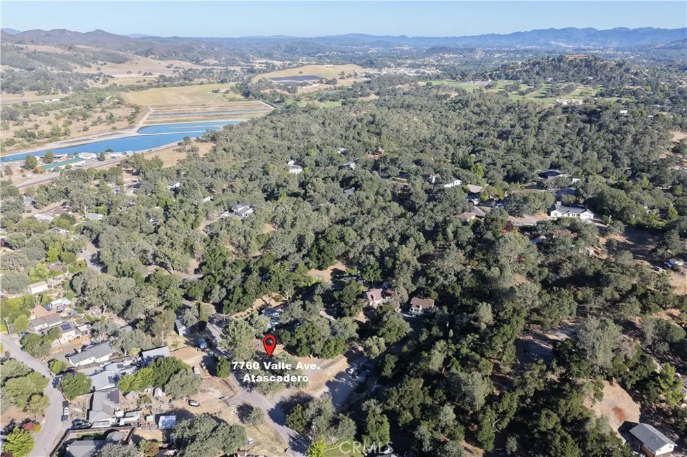 7760 Valle Ave. Atascadero, CA 93422