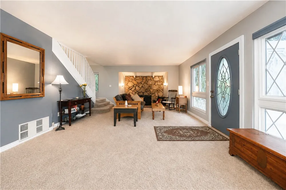 7760 Valle Ave. Atascadero, CA 93422