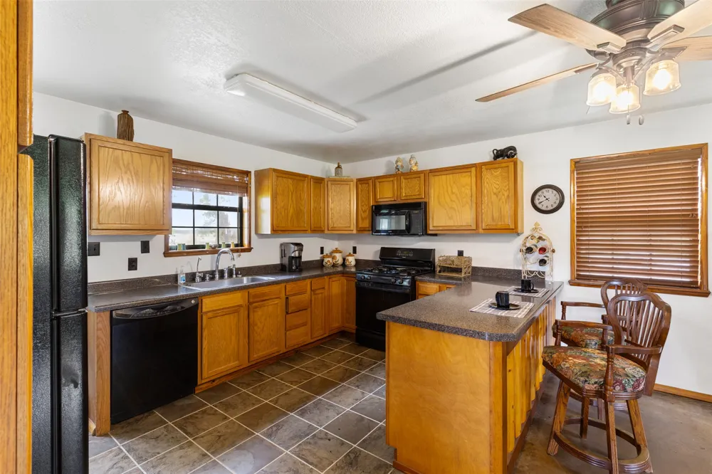 447 Pink Gladiola Broken Bow, OK 74728