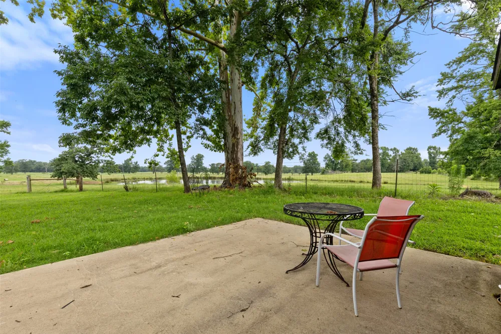447 Pink Gladiola Broken Bow, OK 74728
