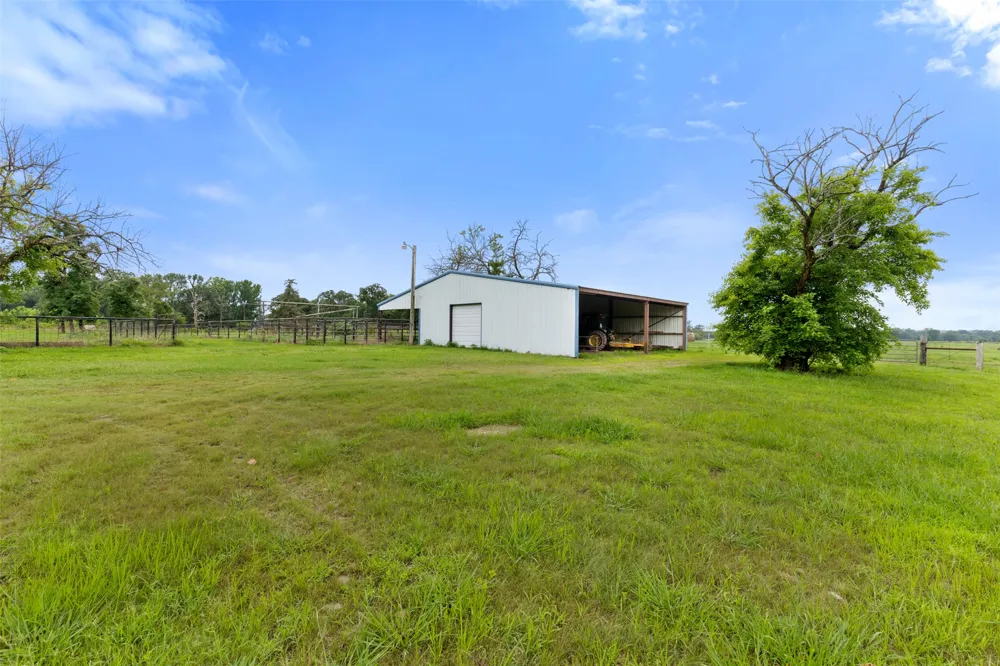 447 Pink Gladiola Broken Bow, OK 74728