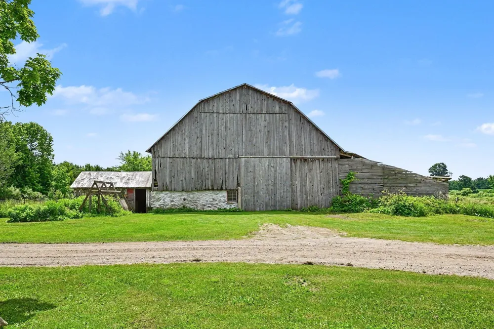 7615 Pleasant Hill Road Banks Township, MI 49729
