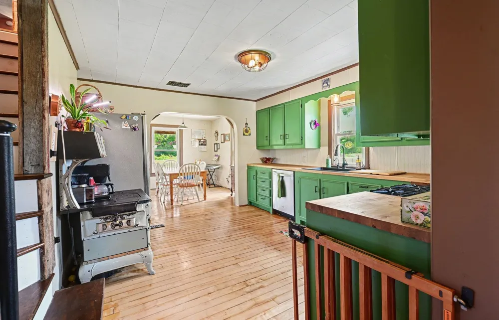 7615 Pleasant Hill Road Banks Township, MI 49729
