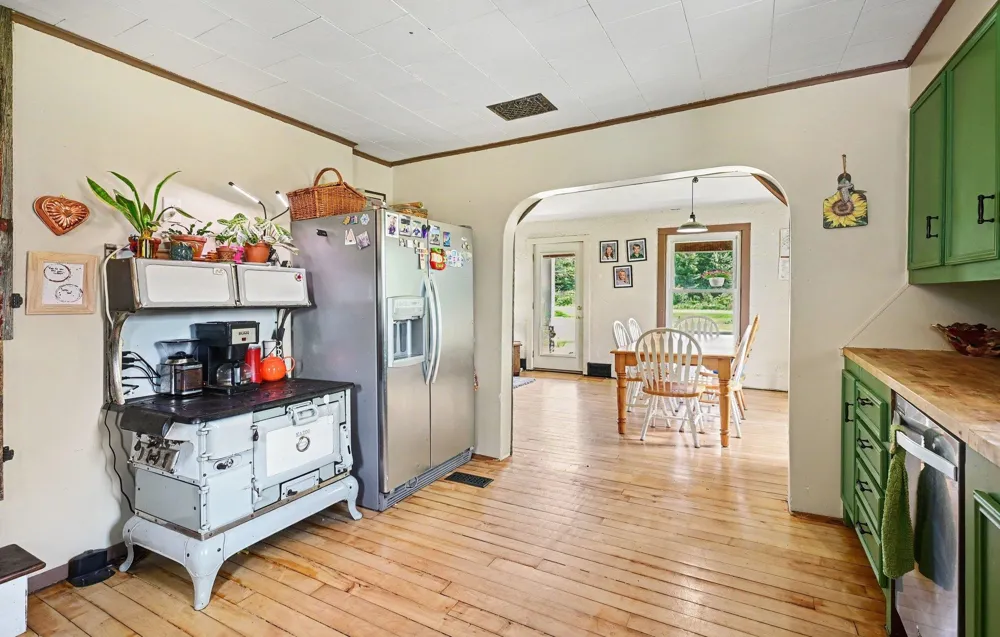 7615 Pleasant Hill Road Banks Township, MI 49729