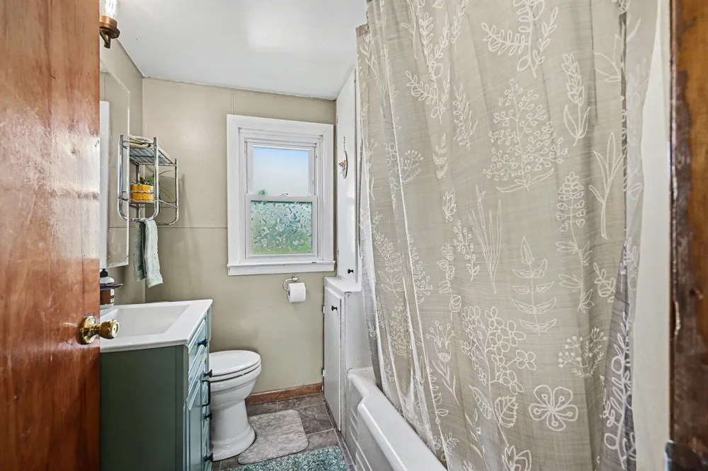7615 Pleasant Hill Road Banks Township, MI 49729