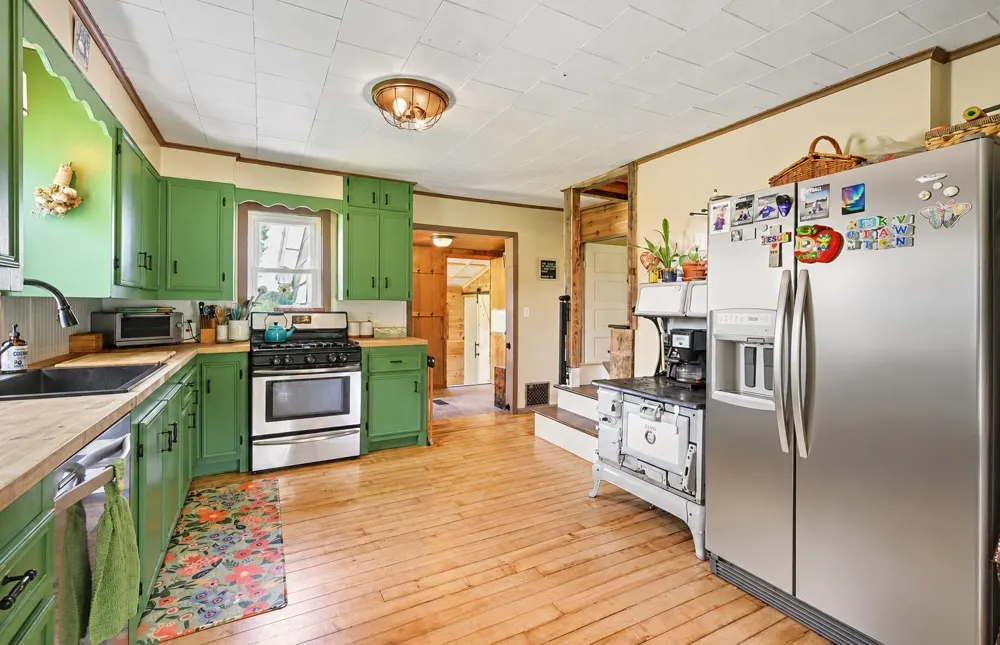 7615 Pleasant Hill Road Banks Township, MI 49729