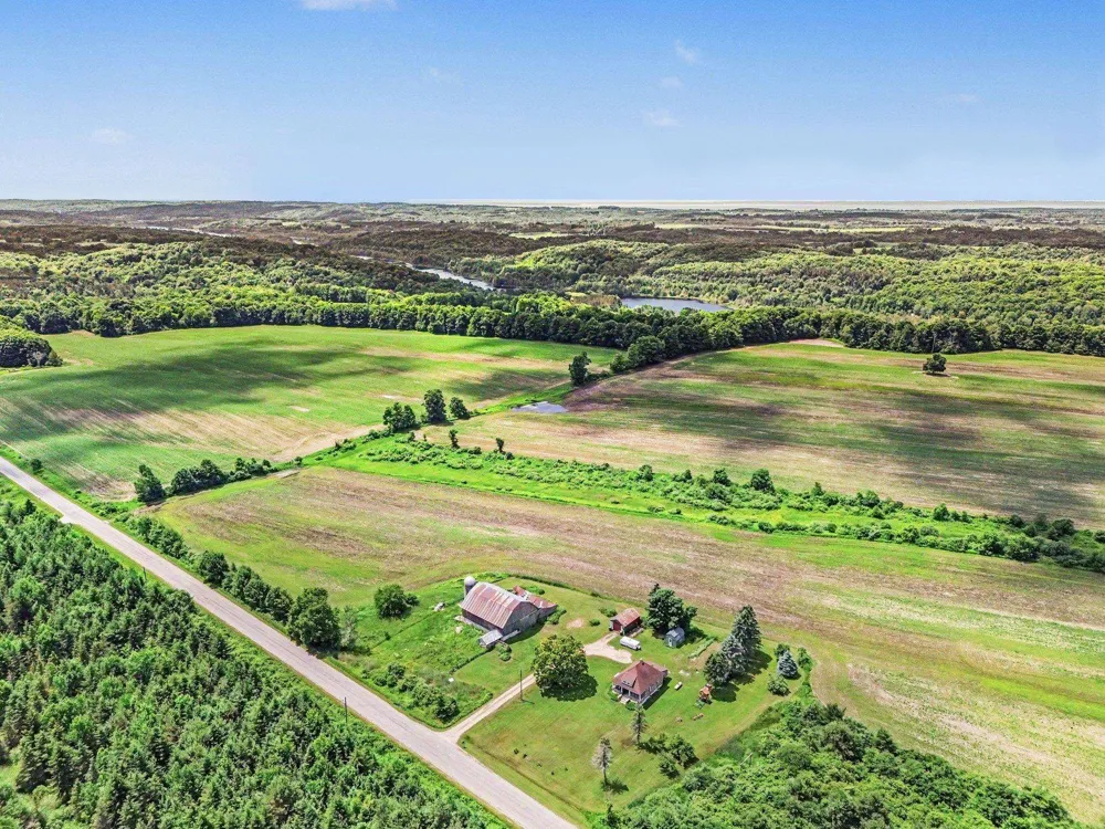 7615 Pleasant Hill Road Banks Township, MI 49729