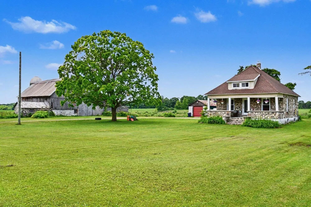 7615 Pleasant Hill Road Banks Township, MI 49729